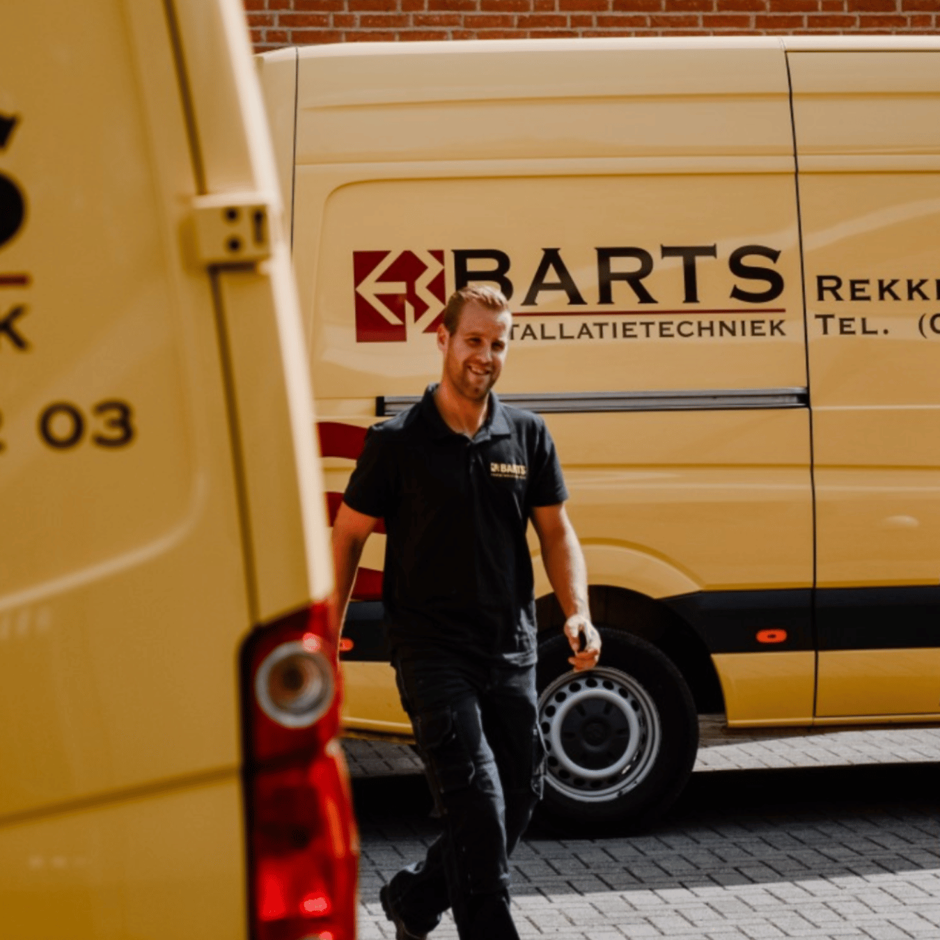 Monteur van Barts Installatietechniek op locatie